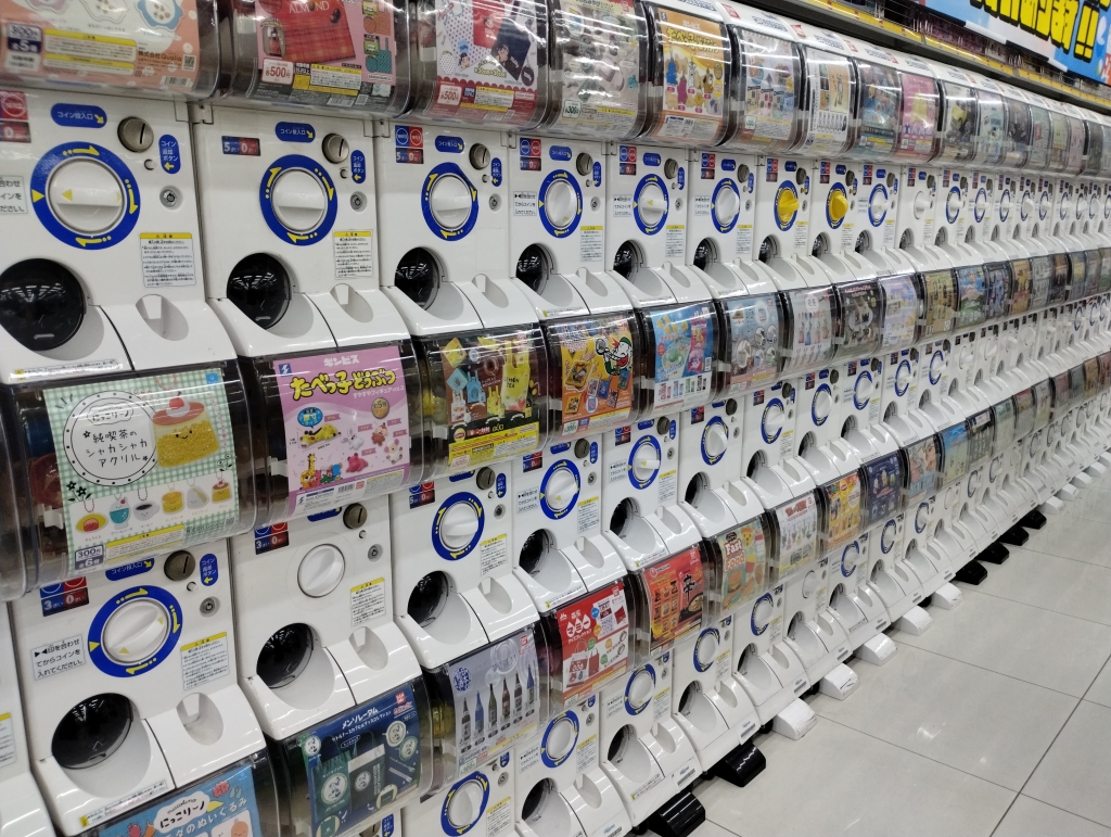 Gapachon machines in a BIC Camera store